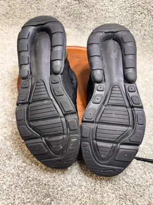 Nike Airmax 270 women’s size 9.5 triple black thumbnail 5
