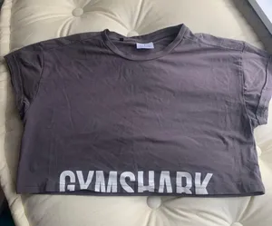 Gymshark crop thumbnail 1