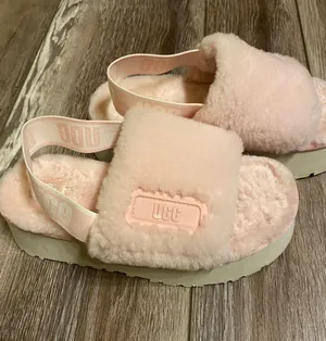 UGG disco Slides thumbnail 1