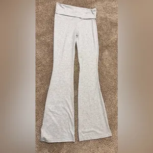 Forever 21 Light Gray Flare Pants size S NWOT thumbnail 2