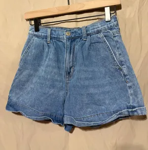 American eagle shorts thumbnail 1