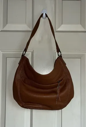 The Sak Iris Large Leather Hobo Bag in Teak thumbnail 1
