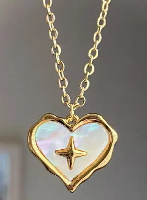 Handmade gold tone stainless steel heart sparkle white shell necklace🐚⭐️🌀 thumbnail 1