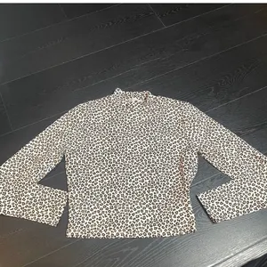 Gaze Leopard Print Mock Neck Long Sleeve Top Women's XS Made in Mexico thumbnail 2