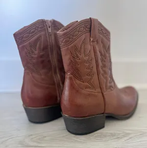 Cowgirl Booties thumbnail 4