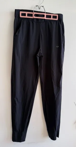 Nike Dri-FIT Womens Black Tapered Jogger Running Pants Size M Nylon Spandex‎ thumbnail 1