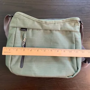 LL Bean Sage Green Crossbody Travel Bag Adjustable Strap Organizer Pocket thumbnail 7