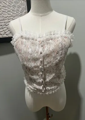 ROMWE White Floral Lace Pearl-Button Camisole thumbnail 1