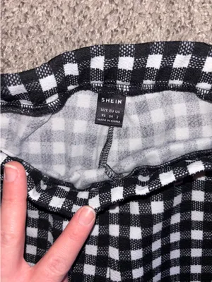 SHEIN Black and White Flare Pants thumbnail 2