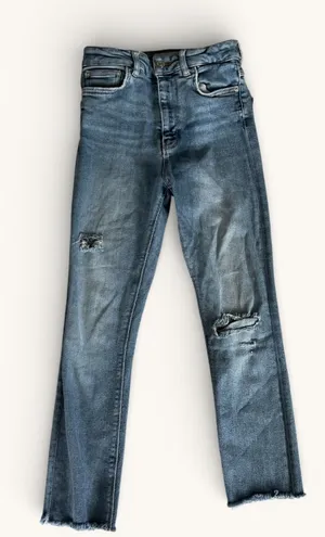 Zara Premium Denim Jeans Womens 2 Blue Distressed Cropped Straight Raw Hem thumbnail 1
