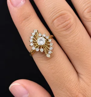 Vintage 18KGE Gold Electroplate Rhinestone Starburst Cluster Cocktail Ring Sz 6 thumbnail 1