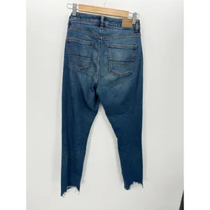 American Eagle Women Medium‎ Wash Distressed Mom Jean Stretch Denim Blue Size 2 thumbnail 2