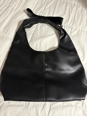 Victoria's Secret Purse Black thumbnail 1