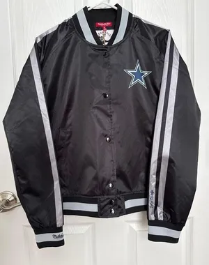 NWT NFL Mitchell & Ness Throwback Dallas cowboys satin varsity jacket black M thumbnail 1
