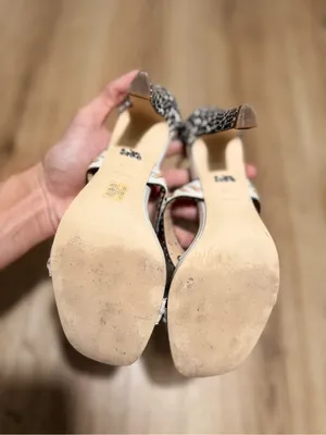 Coach Bella Heel Women's Lace Up Sandals Chalk White Snakeskin Tassel Size 6.5 thumbnail 3