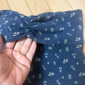 URBAN OUTFITTERS Silence + Noise Tube Crop Top Navy FLoral Size XS Cut Out thumbnail 3