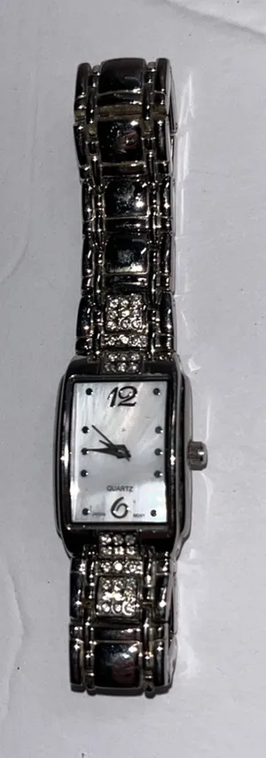 Quartz watch thumbnail 1