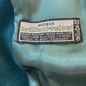 Vintage ‘80s Personal (Leslie Fay) Teal Niedieck Velvet Collarless Blazer thumbnail 8