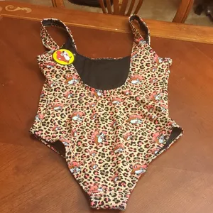 Women's Buc-ee's All Over Print One Piece Swimsuit Size XS thumbnail 6