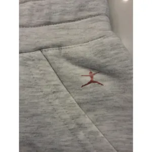 Danskin Size M Women’s Light Gray Elastic & Tie at Waste Jogger Sweatpants thumbnail 5
