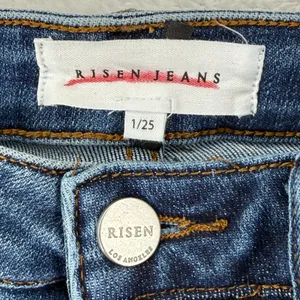 Risen Jeans Womens Size 1/25 Distressed High Rise Straight‎ Leg Raw Hem RDP1481 thumbnail 3