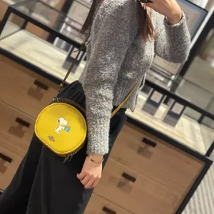 Coach X Peanuts Canteen Crossbody With Snoopy Present Motif cf290 thumbnail 7