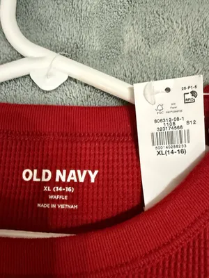New Old Navy, XL or 14/16 youth red waffle Henley thumbnail 2