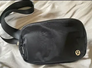 Lululemon Everywhere Belt Bag thumbnail 2