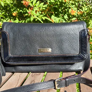 Kate Spade Black Pebbled Fold over Zip Closure Leather Crossbody Purse Polka Dot thumbnail 2