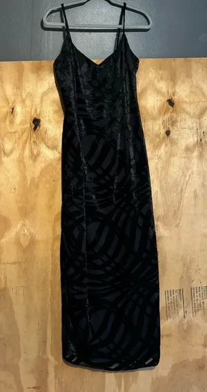Vintage 90s Dave & Johnny Formal Velvet Black Maxi Dress Sz 8 thumbnail 1