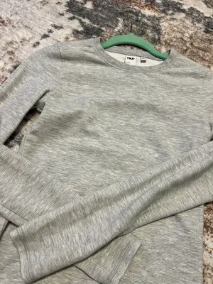 Aritzia TNA Long Sleeve thumbnail 2