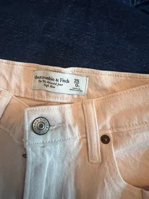Abercrombie 90s Relaxed Jeans thumbnail 3