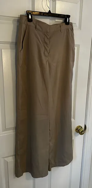 Max Studio Khaki dress pants thumbnail 1