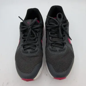 Nike Run Swift 2 Womens 10 Wide Running Shoes Grey Fireberry CV0568-011 thumbnail 4