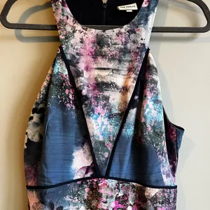The Odell’s Floral Sleeveless 100 % Silk Dress Blue and Purple Medium thumbnail 3
