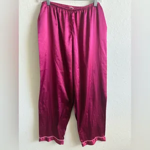 Victoria’s Secret Fuscia Satin Pajama Set Side Medium thumbnail 2