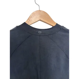 Lululemon Gray Mock Neck Long Sleeve Shirt Sz S thumbnail 3