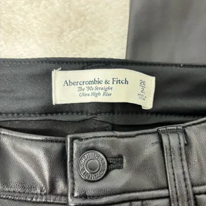 Abercrombie‎ & Fitch 90's Straight Ultra High Rise Faux Leather Black Pants 26 thumbnail 6