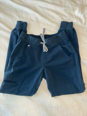 FIGS Zamora High-Waisted Scrub Pants thumbnail 3