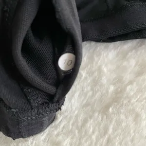 Lululemon black t-back Racerback Sports Bra size 10 thumbnail 2