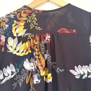 Madewell Floral Wrap Top Burgundy Side Tie‎ V-Neck Blouse 3/4 Sleeve Size M thumbnail 6