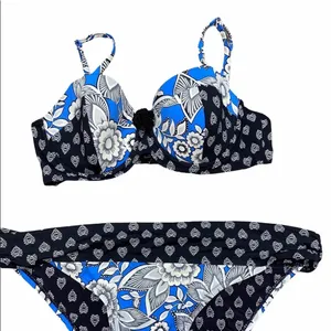 Vera Bradley bikini swimsuit size medium/large navy paisley thumbnail 1