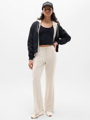 New Athleta M Seasoft Pintuck Mid Rise Flare Pant Medium Zephyr Cream Regular thumbnail 2