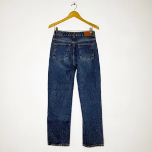 Zara Women’s High Rise Straight Leg Jeans Size 4 Button Fly Blue Wash thumbnail 2