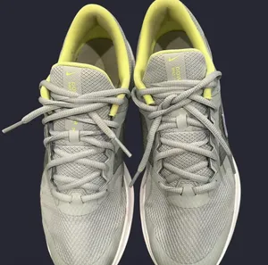 Nike light gray and green sneakers size 7 thumbnail 3