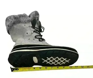 Khombu Emily Women's Winter Snow Boots size 10 thumbnail 13