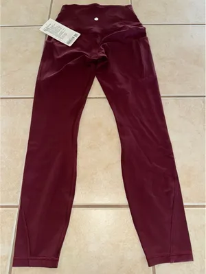 Lululemon Align With Pockets High Rise 25” Red Merlot Size 4 NWT thumbnail 2