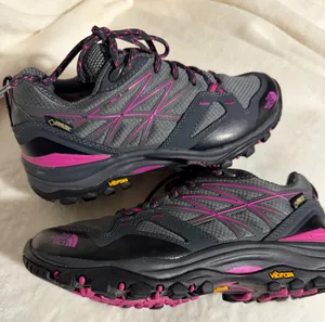 North face hiking shoes Gray Size 6.5 thumbnail 3