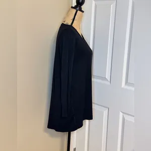 Women’s  BlackTunic Size M thumbnail 2