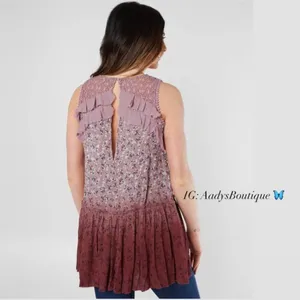 Gimmicks by BKE Mauve High Neck Pieces Floral Top Size M New with Tag thumbnail 4